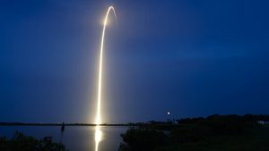 Starlink-Satellit trat über Schweiz in Atmosphäre ein - Hoefner