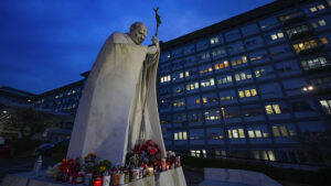 Vatikan: Papst hatte ruhige Nacht im Spital