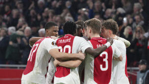 Ajax zittert sich gegen Saint-Gilloise weiter