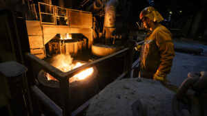 Swiss-Steel-Aktionäre genehmigen Dekotierung