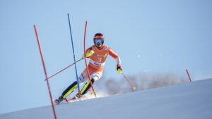 Loïc Meillard geht auch im Slalom als Führender in den zweiten Lauf