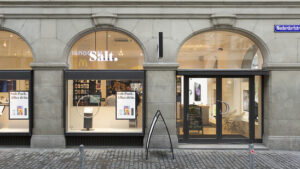 Salt gewinnt Kunden und steigert Umsatz