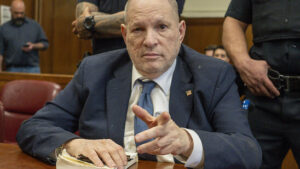 Richter: Weinstein darf während Prozess im Krankenhaus übernachten