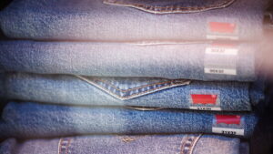 Levi’s erwägt «chirurgische» Preiserhöhungen in den USA