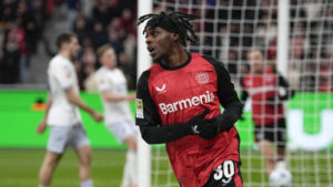 Frimpong von Leverkusen nach Liverpool