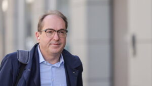 Dobrindt verteidigt Zurückweisungen von Asylsuchenden