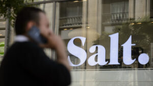 Salt macht mehr Umsatz und Betriebsgewinn im Startquartal