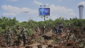 Huthi drohen mit neuen Angriffen auf Flughafen Tel Aviv