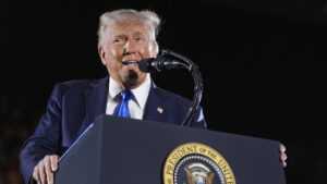 US-Präsident Trumps Zölle auf Autoteile treten in Kraft