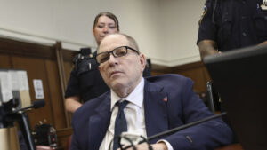 Weinstein-Prozess endet mit Streit und gespaltenem Urteil