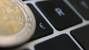 Studie rechnet mit hohen Kosten für Einführung des digitalen Euro