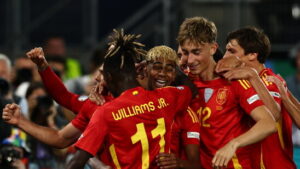 Spanien gewinnt Schützenfest gegen Frankreich