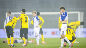 YB holt mit Glück in Unterzahl einen Punkt