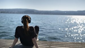 Warum Menschen beim Musikhören im Takt blinzeln