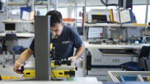 Stimmung in Schweizer Wirtschaft hellt sich minimal auf