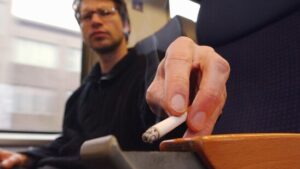 SBB ziehen Schraube beim Rauchen vorerst nicht weiter an