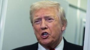 Tränengas, kaputte Scheiben: Trump will harte ICE-Razzien