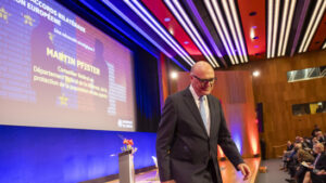 Martin Pfister von Pro-Palästina-Aktivisten an Uni Genf ausgebuht