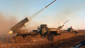 Drohnenangriffe: Verletzte und Schäden in der Ukraine und Russland