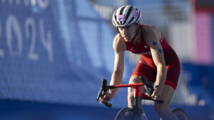 Julie Derron klassiert sich in Katar auf dem Podest