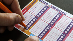 Schweizer Glückspilz gewinnt 2222 Franken pro Monat über fünf Jahre