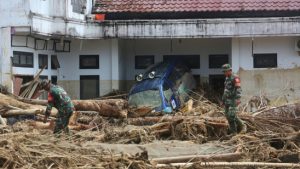 Flutkatastrophe auf Sumatra: Zahl der Toten steigt auf 750