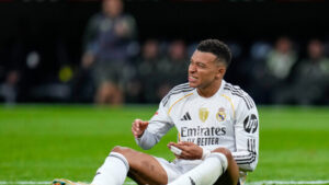 Real Madrid sieht zweimal Rot und verliert