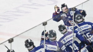 College-Auswahl brilliert und steht im Final