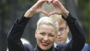 Belarus lässt 123 politische Gefangene frei