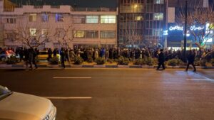 Iran: Trump sagt Demonstranten Hilfe zu – Bedrückte Stimmung