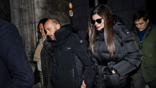 Prangert Versteckte Skiticket Preiserh Hungen An