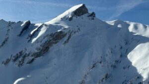 Lawinenunglück im Wallis fordert einen Toten und zwei Verletzte