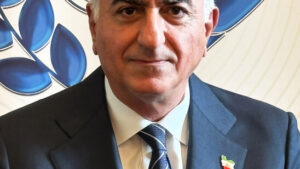 Schah-Sohn ruft zu weitergehenden Protesten im Iran auf