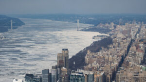 Vereiste Flüsse in New York – Fährbetrieb weitestgehend eingestellt