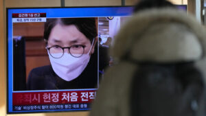 Südkoreas ehemalige First Lady wegen Korruption verurteilt