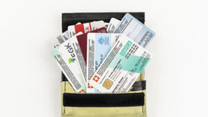 Prämienvergleich: Junge Männer sparen im Westen, Frauen im Osten