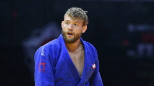 Nils Stump mit Kreuzbandriss