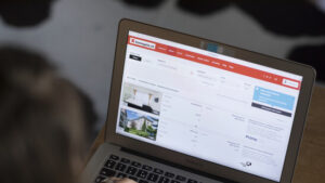 Preisüberwacher einigt sich mit Online-Plattformen auf neue Preise