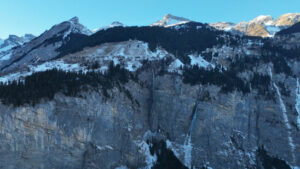 Deutscher Basejumper kommt im Berner Oberland ums Leben
