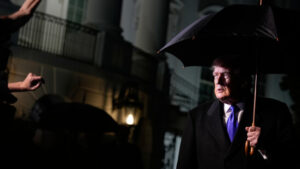 Medien: Trump prüft Militärschläge im Iran, aber nicht nur