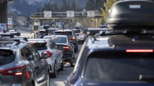 Lötschental im Wallis wegen Lawine vom Verkehr abgeschnitten
