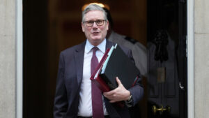 Britische Medien zählen Premierminister Keir Starmer an